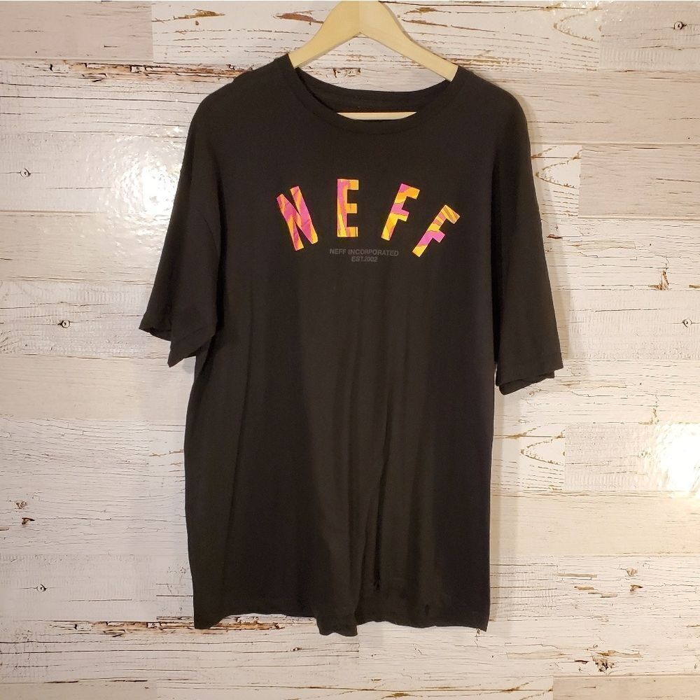 Like new NEFF black graphic tee